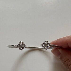 Elegant Silver Bracelet cuff